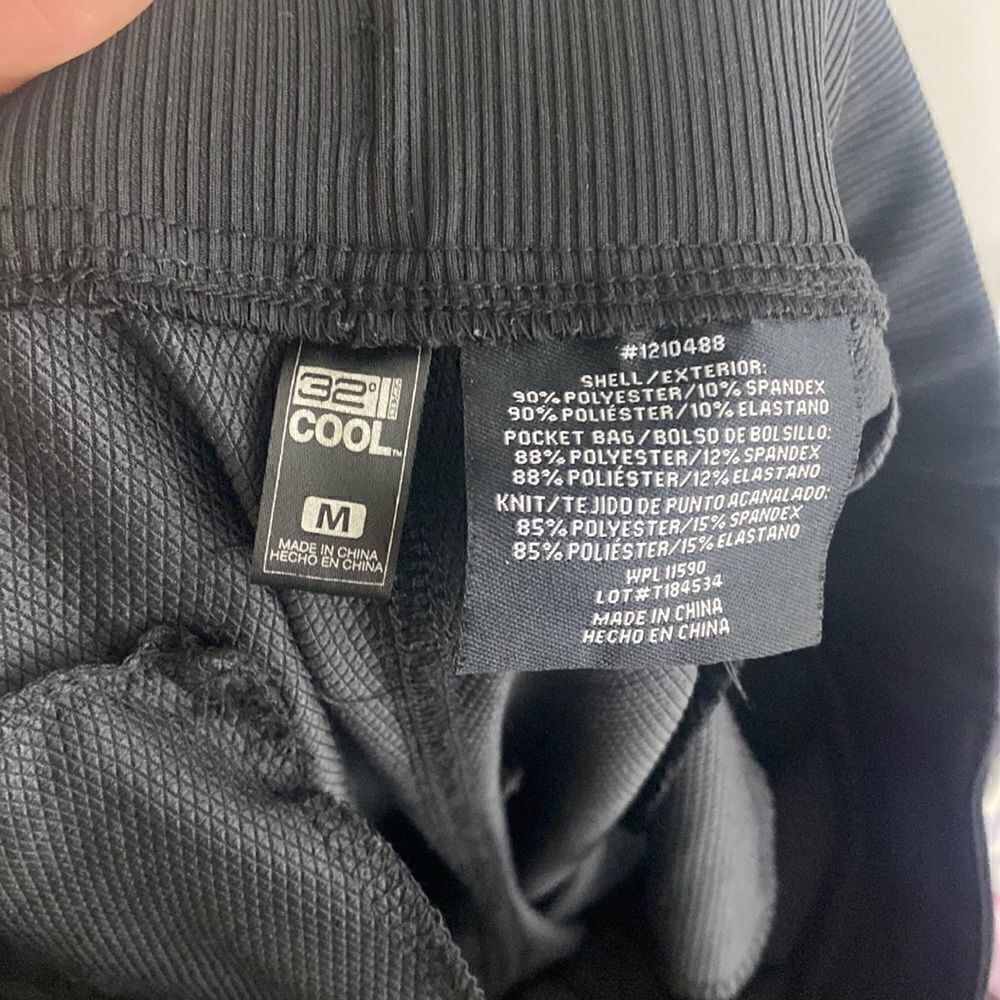 Men’s 32 Degrees Cool Black Medium Joggers - Picture 2 of 4